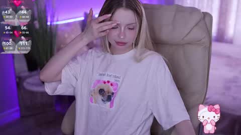 Snapshot of evistarr chatting on September 19, 2025, 8:38 am Eva online show from September 19, 2025, 8:38 am