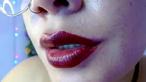 Snapshot of evolethmontenegros chatting on December 20, 2024, 8:06 am Evoleth online show from December 20, 2024, 8:06 am