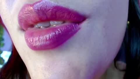 Snapshot of evolethmontenegros chatting on December 24, 2024, 3:49 am Evoleth online show from December 24, 2024, 3:49 am