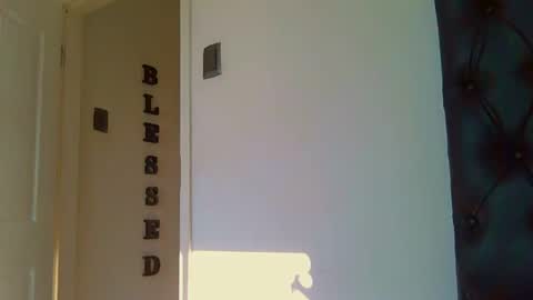 courtney online show from April 11, 2026, 6:07 am