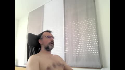 exhibit77 online show from April 16, 2026, 6:47 am