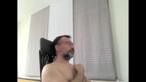 exhibit77 online show from April 18, 2026, 8:07 am