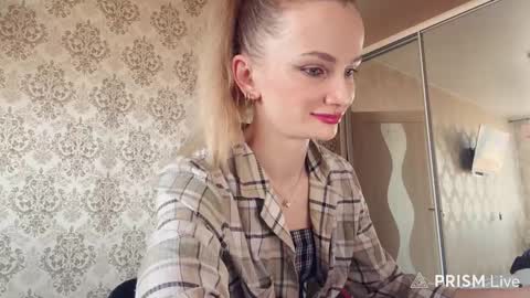 Snapshot of eximi chatting on February 9, 2026, 2:32 pm eximi online show from February 9, 2026, 2:32 pm