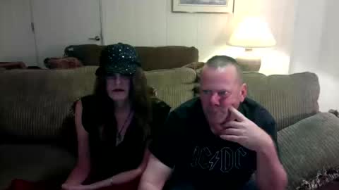 Snapshot of exordian chatting on October 19, 2025, 2:23 am first time online show from October 19, 2025, 2:23 am