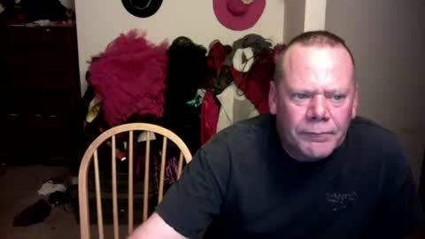 Snapshot of exordian chatting on October 22, 2025, 1:50 am first time online show from October 22, 2025, 1:50 am