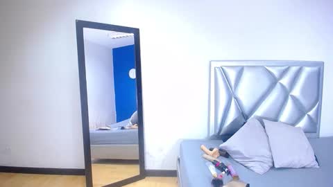 exotic_karmella online show from November 7, 2025, 9:15 pm