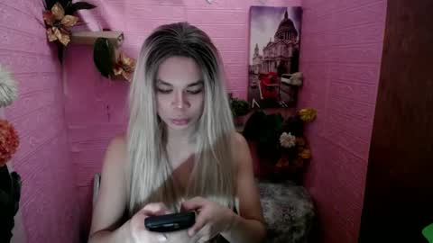 Nica online show from February 4, 2025, 12:11 pm