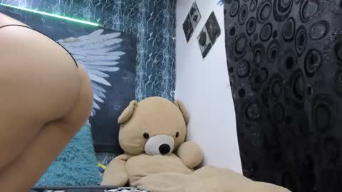 Snapshot of exotichot_couple chatting on May 2, 2026, 12:04 am exotichot_couple online show from May 2, 2026, 12:04 am