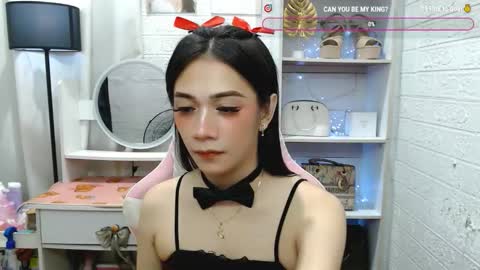 exotictssavie online show from September 22, 2025, 3:08 am