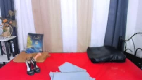 expensive_elise online show from April 10, 2026, 4:17 am