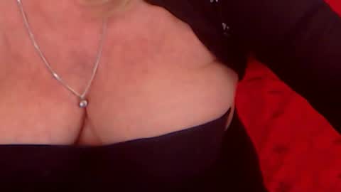 Alana online show from January 19, 2025, 2:57 am