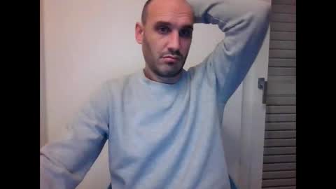 Extro online show from February 7, 2026, 10:35 pm