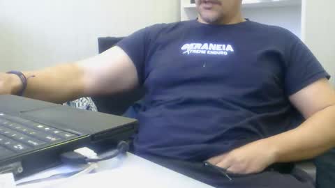 derssing online show from February 25, 2026, 8:02 am