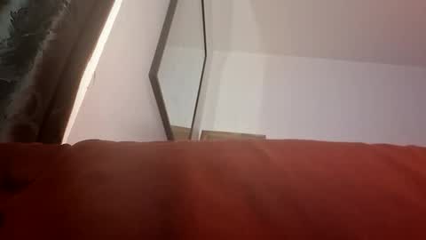 Snapshot of eyelyke2kream chatting on March 7, 2026, 8:11 am eyelyke2kream online show from March 7, 2026, 8:11 am