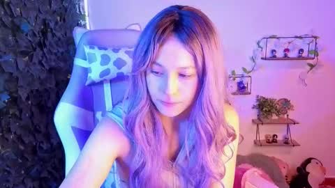 Snapshot of eymmy_24 chatting on March 2, 2026, 1:30 am eymmy_24 online show from March 2, 2026, 1:30 am