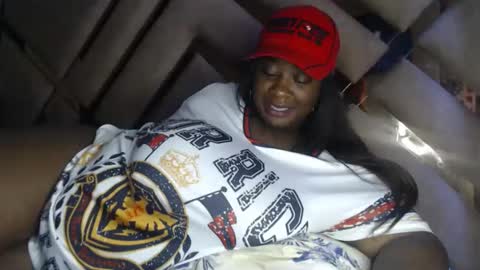 eyshaexotii online show from November 9, 2025, 5:11 pm