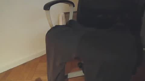 Snapshot of ezcoda chatting on January 27, 2025, 1:59 am EZCODA online show from January 27, 2025, 1:59 am