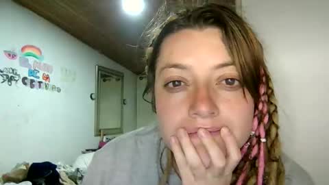 Aimee online show from October 27, 2025, 12:04 am