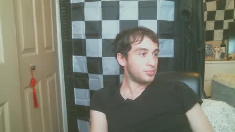 Ezra Naamah online show from March 5, 2025, 10:21 pm