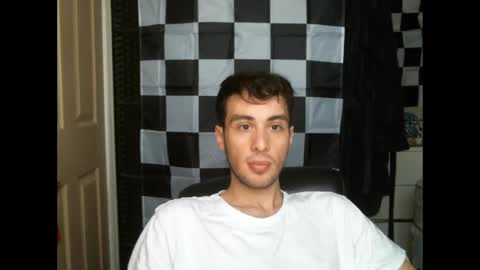 Ezra Naamah online show from March 12, 2025, 4:46 pm