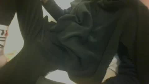 Ezequiel B. online show from March 12, 2025, 1:51 pm