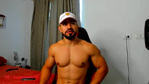 Ezzio Scolaro online show from November 30, 2025, 11:58 am