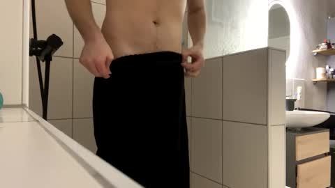 Call me bitch online show from December 7, 2024, 9:33 pm