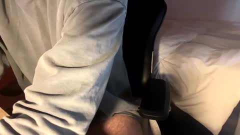 Call me bitch online show from January 1, 2025, 10:32 am