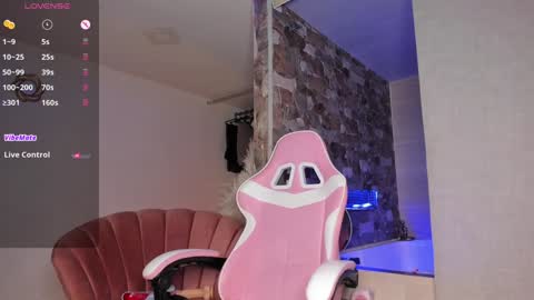 Thianna online show from December 4, 2024, 6:22 am