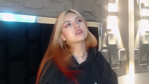 Snapshot of fabzy_fab chatting on February 15, 2026, 11:30 am fabzy online show from February 15, 2026, 11:30 am