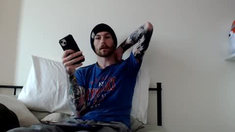 Snapshot of facialfan44 chatting on November 3, 2025, 6:20 pm facialfan44 online show from November 3, 2025, 6:20 pm