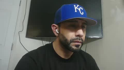 Snapshot of faded805 chatting on December 27, 2024, 6:03 am Mark online show from December 27, 2024, 6:03 am