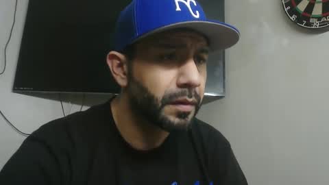 Snapshot of faded805 chatting on December 27, 2024, 11:06 am Mark online show from December 27, 2024, 11:06 am