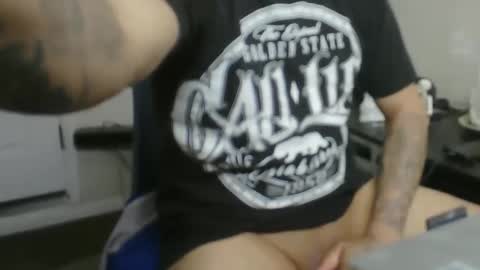 Snapshot of faded805 chatting on January 17, 2025, 10:34 pm Mark online show from January 17, 2025, 10:34 pm