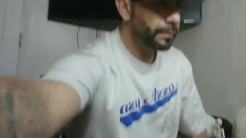 Snapshot of faded805 chatting on February 15, 2025, 8:54 am Mark online show from February 15, 2025, 8:54 am