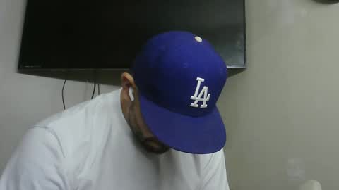 Snapshot of faded805 chatting on February 23, 2025, 11:22 am Mark online show from February 23, 2025, 11:22 am