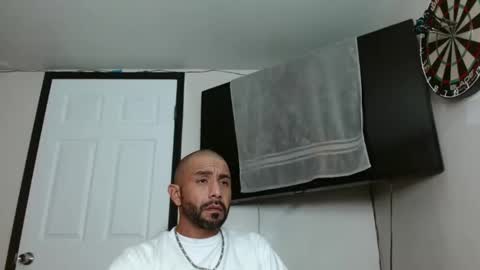 Snapshot of faded805 chatting on October 5, 2025, 10:13 am Mark online show from October 5, 2025, 10:13 am