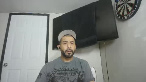 Snapshot of faded805 chatting on October 23, 2025, 8:13 am Mark online show from October 23, 2025, 8:13 am