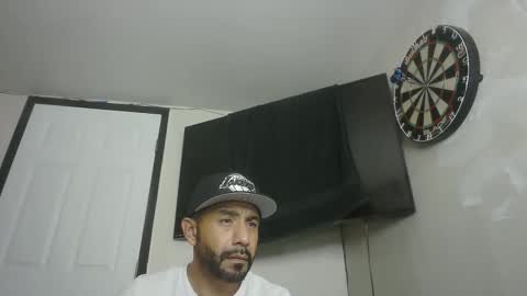 Snapshot of faded805 chatting on November 1, 2025, 8:49 am Mark online show from November 1, 2025, 8:49 am