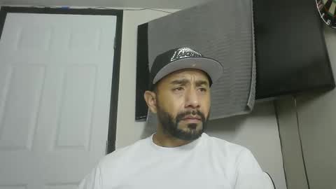 Snapshot of faded805 chatting on November 3, 2025, 9:10 am Mark online show from November 3, 2025, 9:10 am