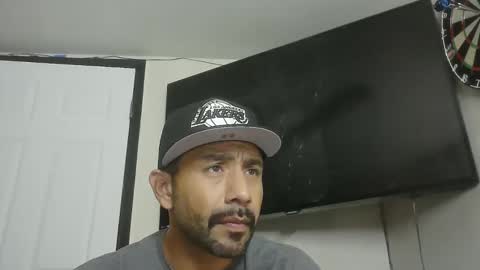 Snapshot of faded805 chatting on November 8, 2025, 10:26 am Mark online show from November 8, 2025, 10:26 am