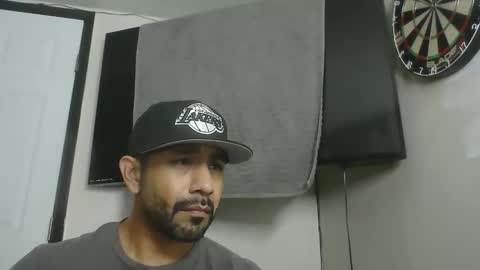 Snapshot of faded805 chatting on November 11, 2025, 8:47 am Mark online show from November 11, 2025, 8:47 am