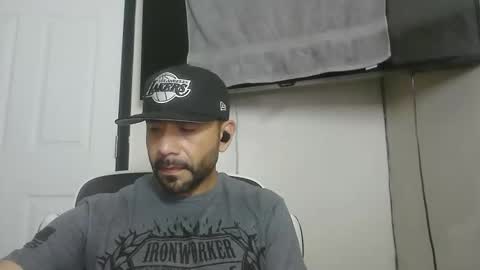 Snapshot of faded805 chatting on November 13, 2025, 9:52 am Mark online show from November 13, 2025, 9:52 am