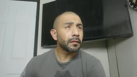 Snapshot of faded805 chatting on November 25, 2025, 8:14 am Mark online show from November 25, 2025, 8:14 am