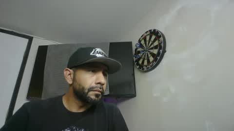 Snapshot of faded805 chatting on December 5, 2025, 9:29 am Mark online show from December 5, 2025, 9:29 am