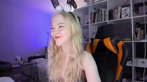 fairy_casey online show from October 28, 2025, 10:56 pm