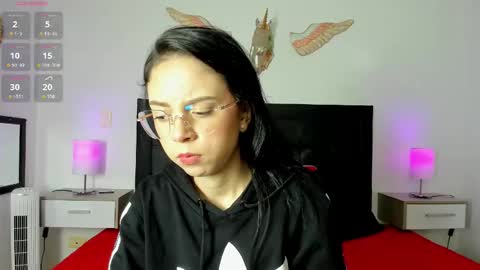 Natalye online show from March 21, 2026, 11:52 pm