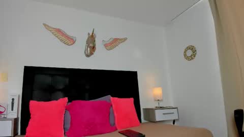 Natalye online show from March 24, 2026, 6:24 pm