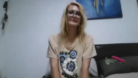 Snapshot of fairyalice69 chatting on February 8, 2025, 7:27 pm fairyalice69 online show from February 8, 2025, 7:27 pm