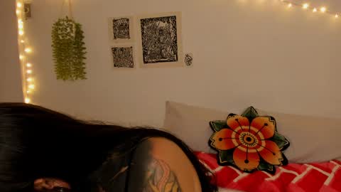 Snapshot of fairyflexxx chatting on May 18, 2026, 10:59 pm Fairy online show from May 18, 2026, 10:59 pm